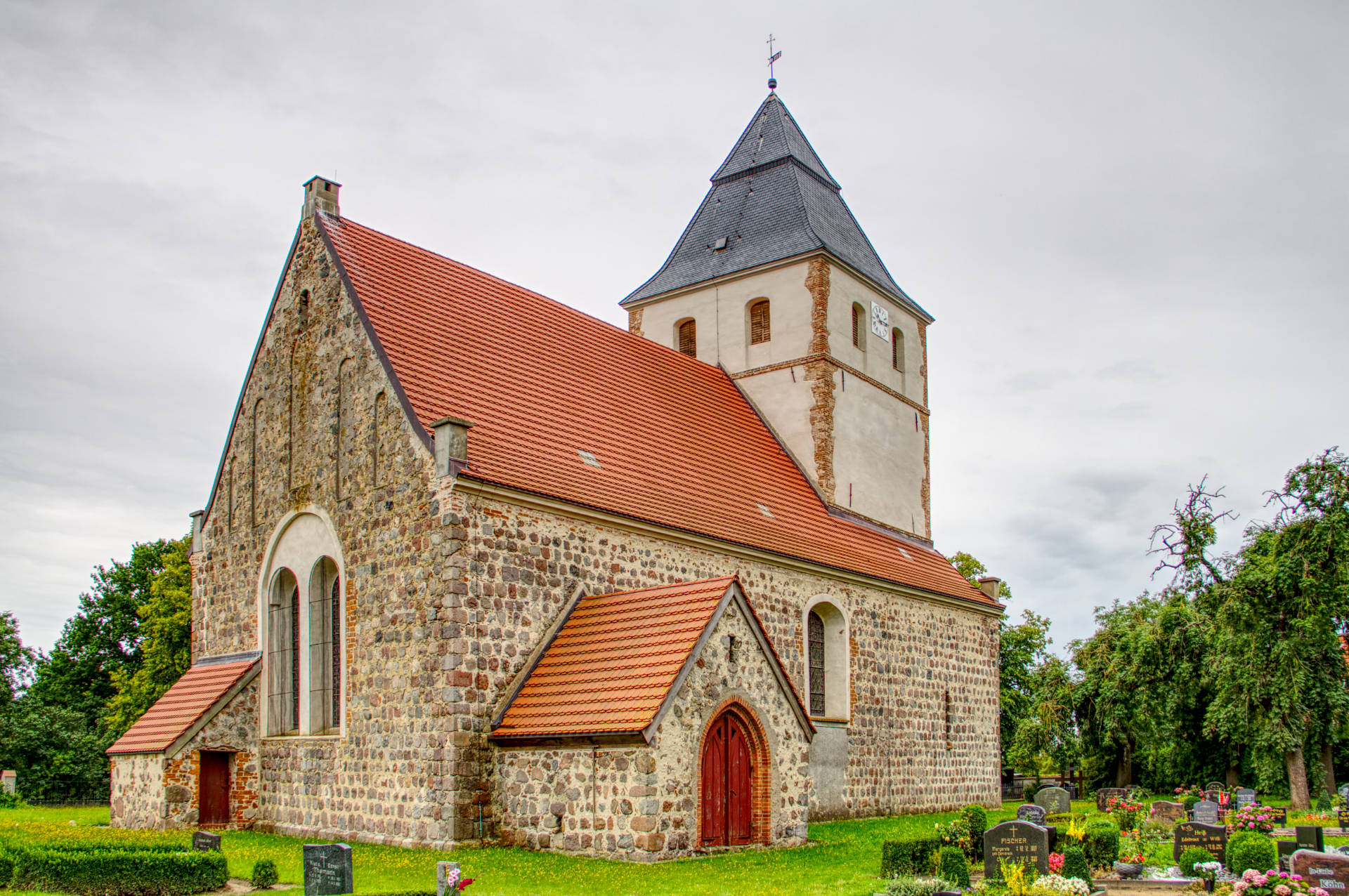 Dorfkirche Roggenhagen