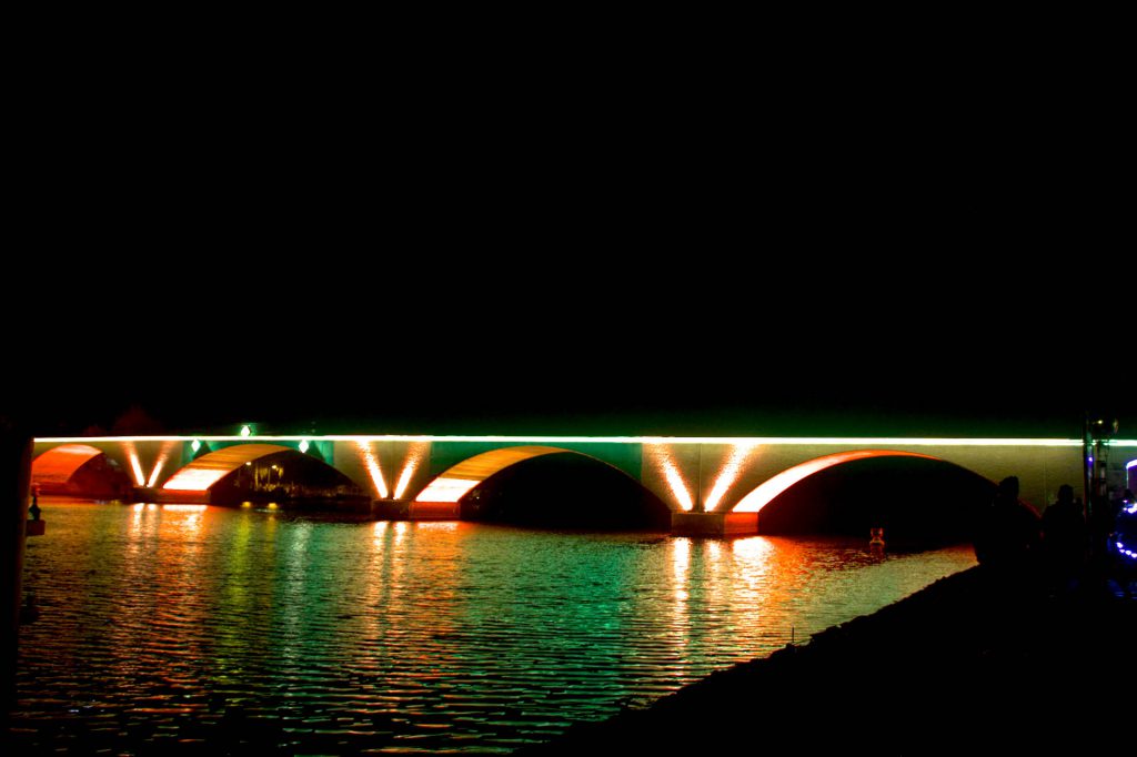 dauerhafte Beleuchtung der Stadtbrücke Schwedt-Oder 2