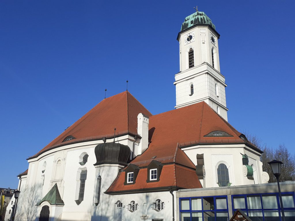 Neue Kath. Pfarrkirche St. Georg München-Milbertshofen