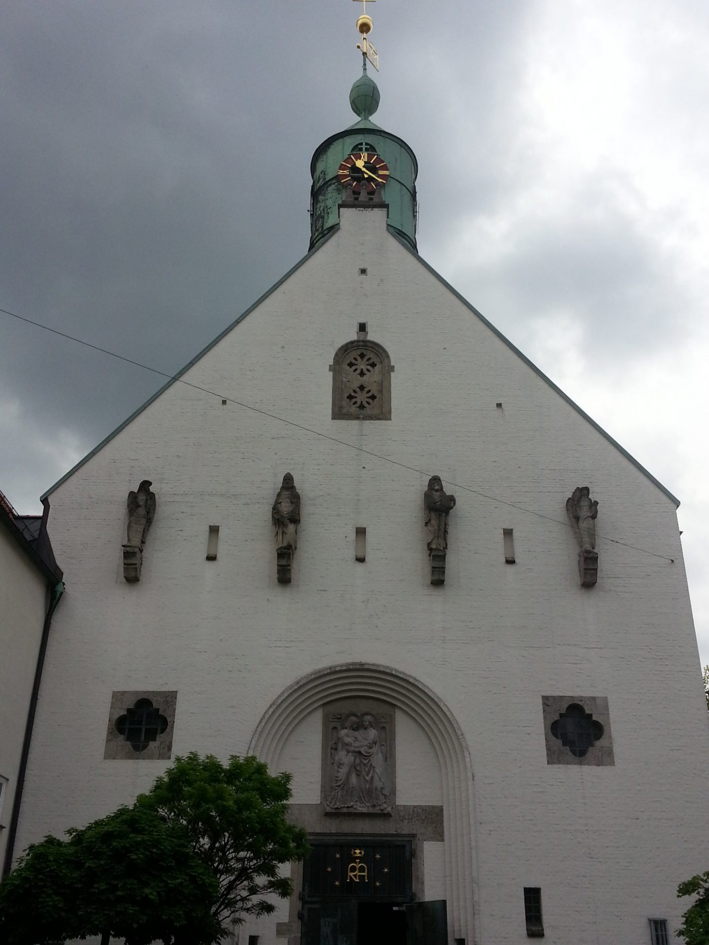 Pfarrkirche Maria Heimsuchung München-Westend