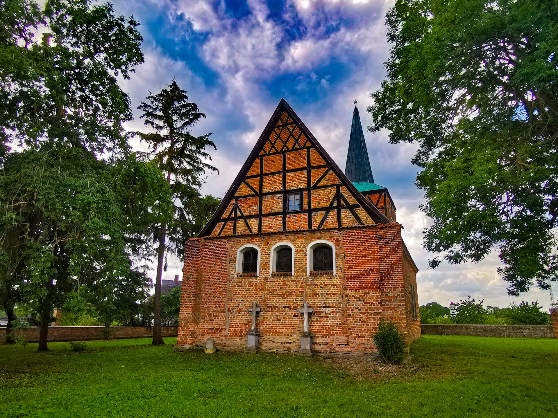 Dorfkirche und Inselkirche Mönchow